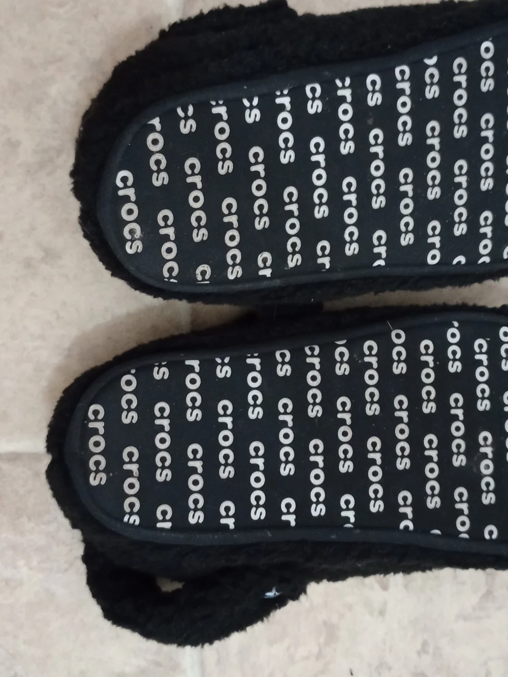 Crocs Black Faux Fur Lined Clog Slippers Women’s Comfort Slip-On